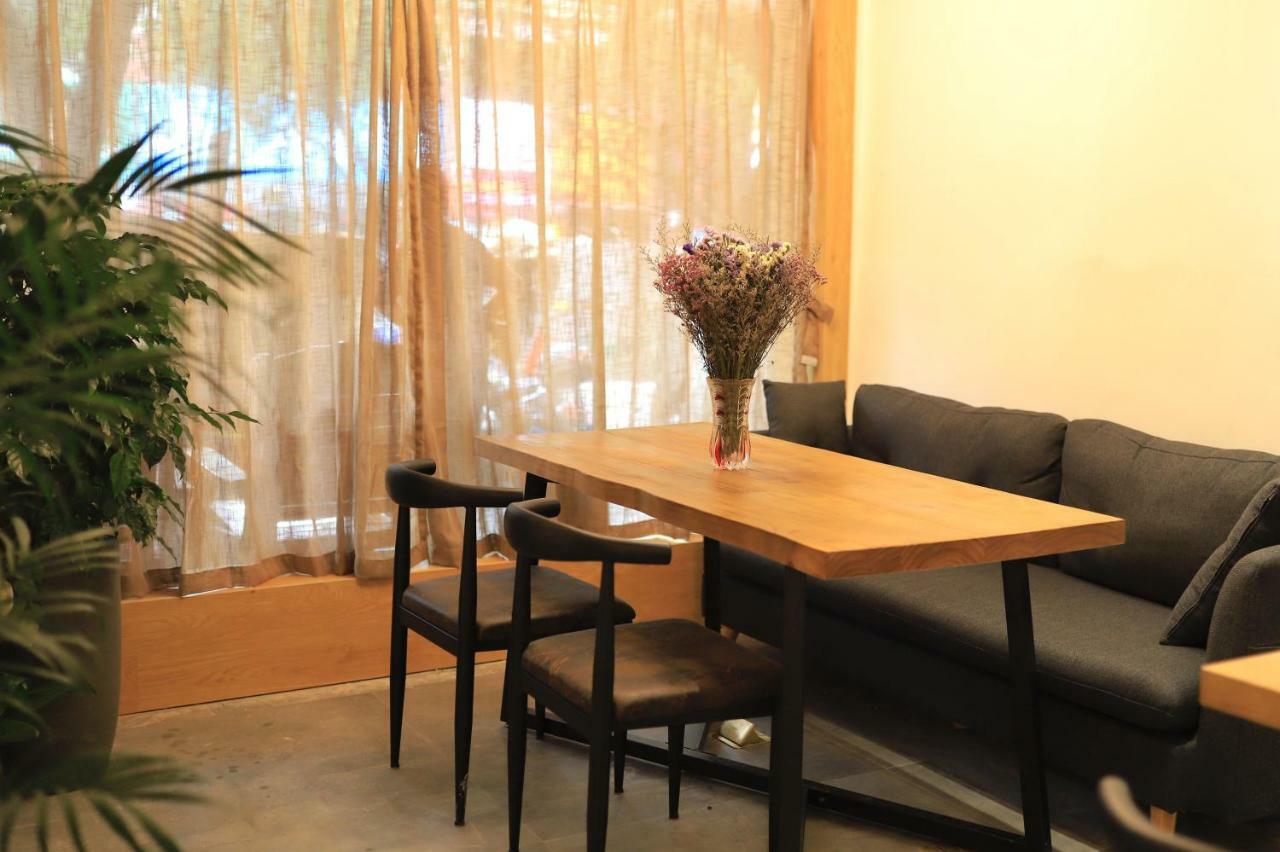 Travel Light Inn Guilin Exterior photo