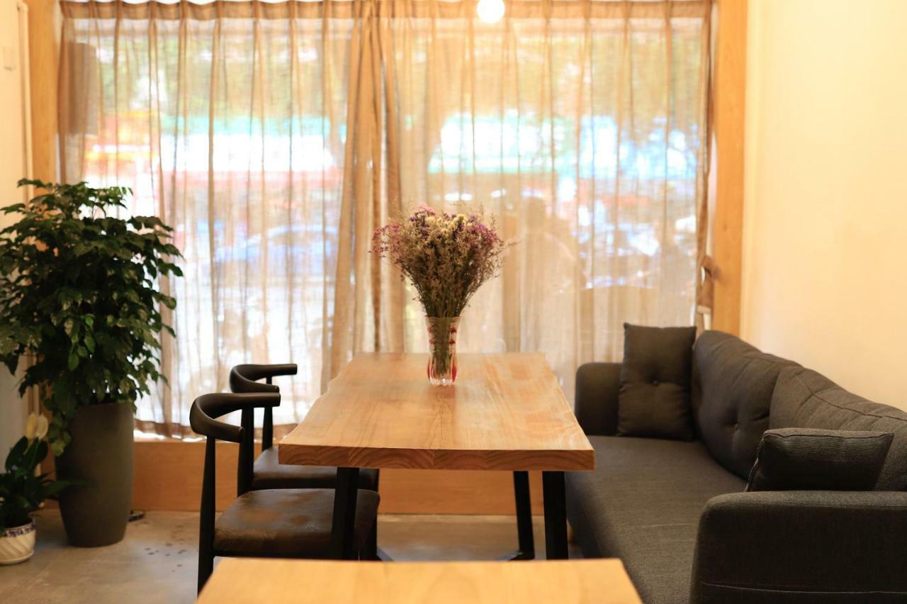 Travel Light Inn Guilin Exterior photo